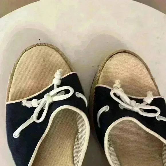 Tommy Hilfiger Medallion Espadrille Wedge Sandal Navy and White Bow Detail - Picture 9 of 11